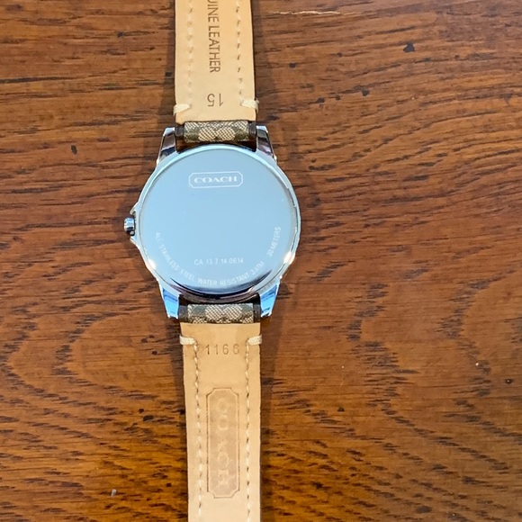 Coach Signature Ladies Watch, Nice - Picture 10 of 14